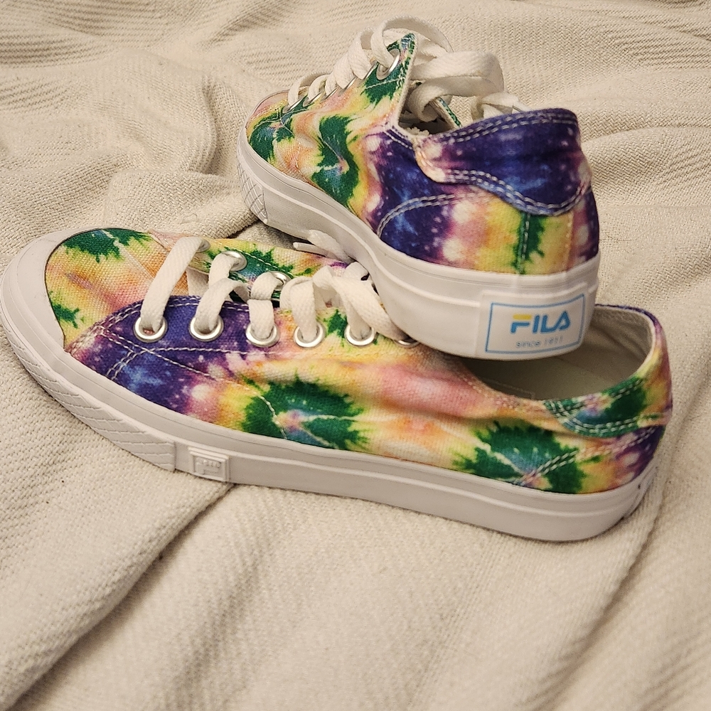 👟 FILA ADORABLE TieDye Canvas sneakers NIB